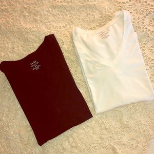 V-neck Tees